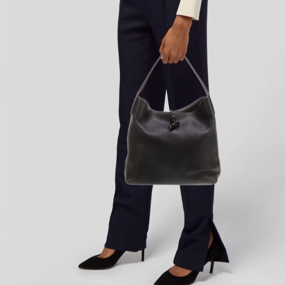 Longchamp Essential Roseau Hobo Black Leather Mint Condition Quiet Luxury $800 - Picture 5 of 16